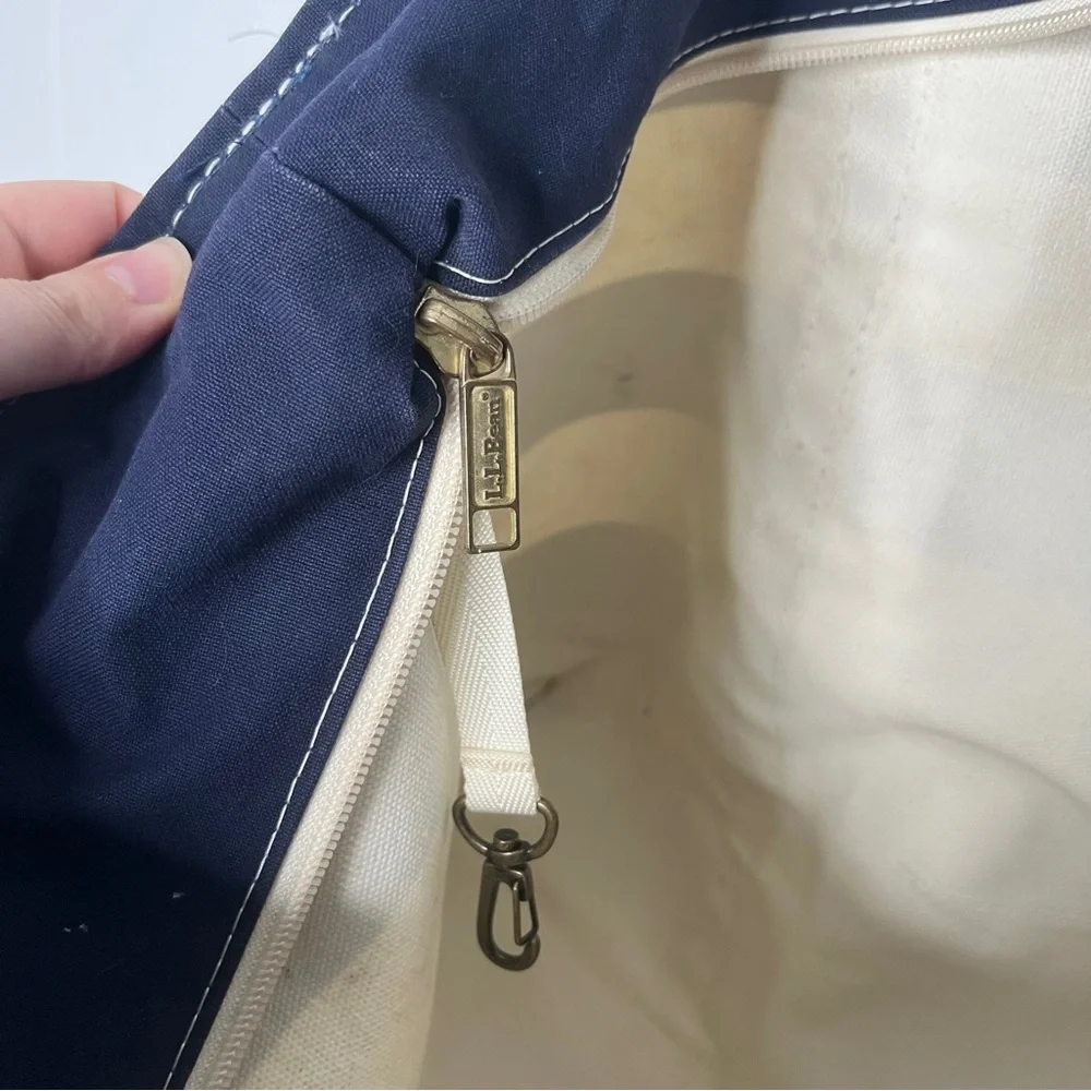 L.L. Bean Boat and Tote Striped Canvas Bag Navy & Cream Zip Top Large - Picture 8 of 14